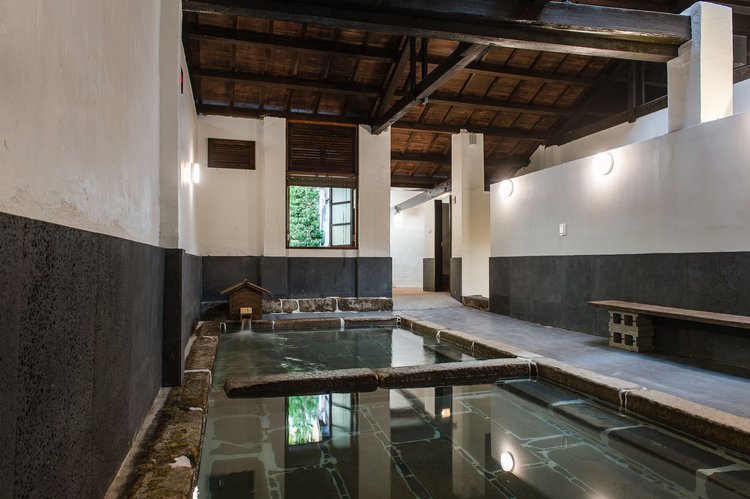 When the Lin sisters renovated LONGNICE & HOT SPRINGS, they deliberately preserved the original appearance of the Japanese Governing Period’s men's bathing pool.
(Picture provided：林佳慧)